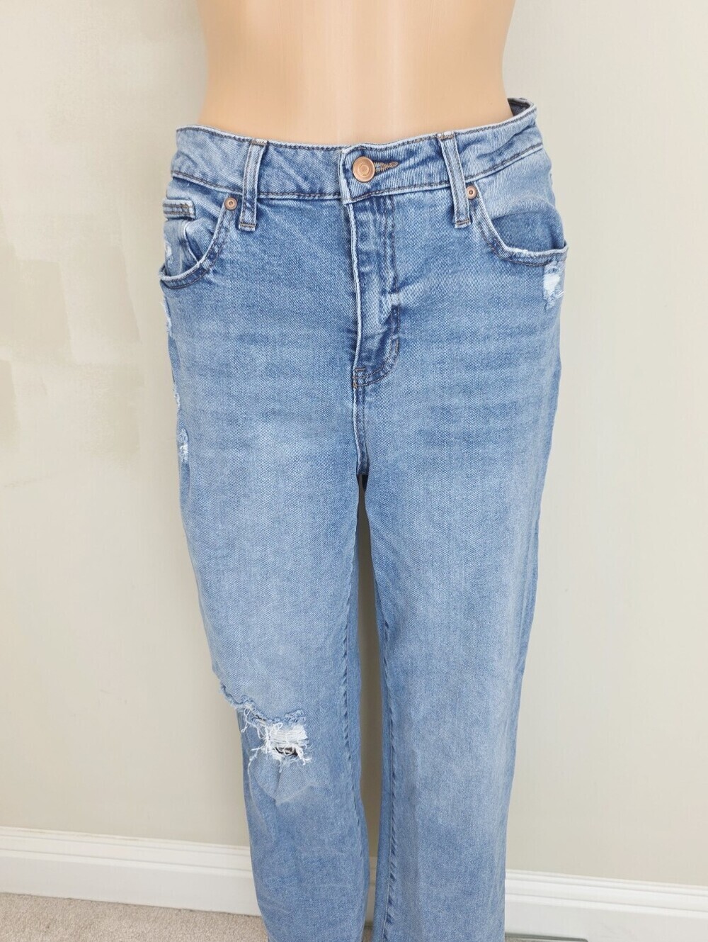 BCBGeneration Skater Straight Distressed Jeans Pants - Picture 5 of 10